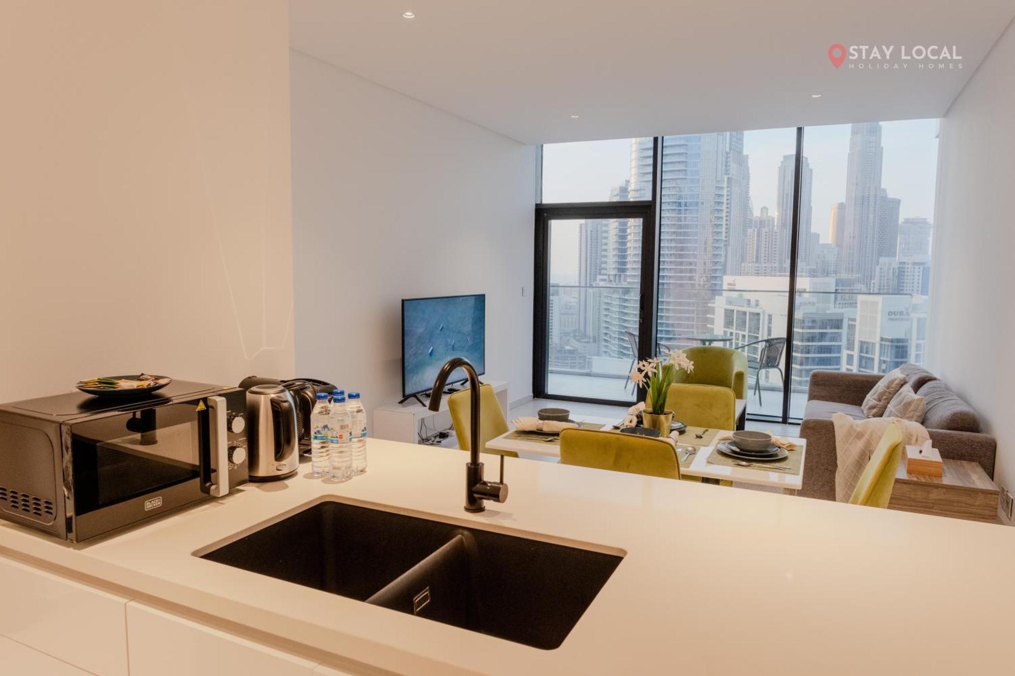 Downtown Dreams I Cozy 2br Getaway I Iconic Full Burj Khalifa Views I Near Mall *